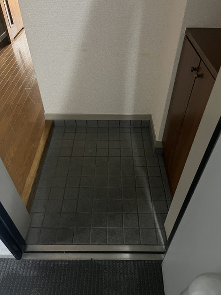 (10/18) 玄関 (10/18) 玄関