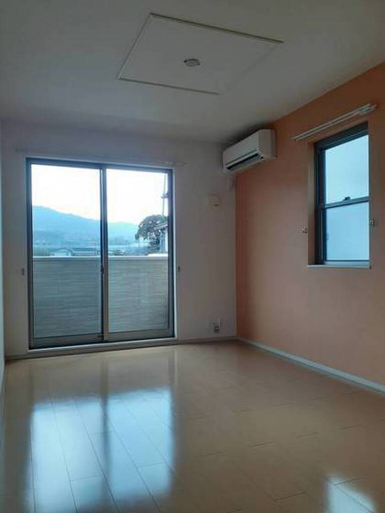 (2/19) 居室・リビング (2/19) 居室・リビング