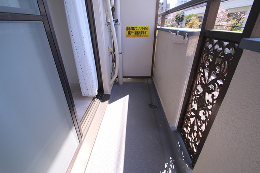 (11/20) バルコニー