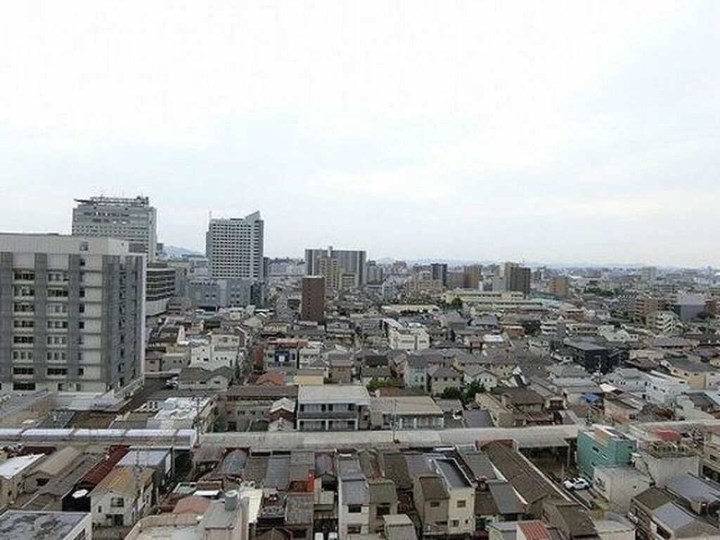 (13/19) 眺望 (13/19) 眺望