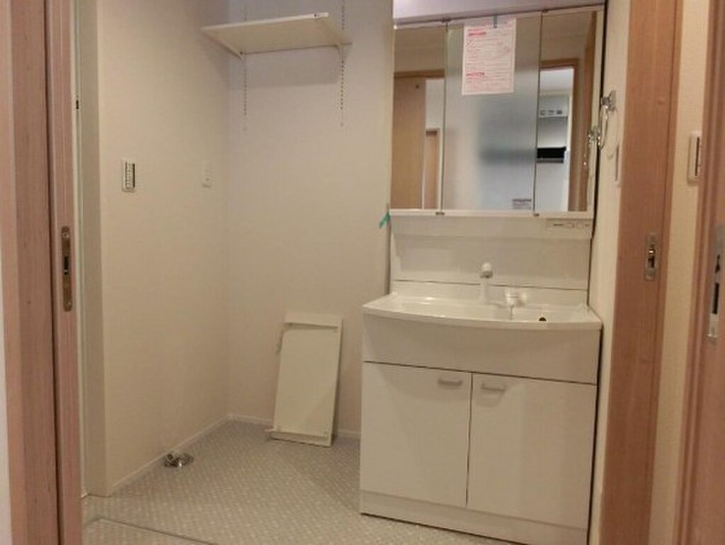 (6/18) 洗面所 (6/18) 洗面所