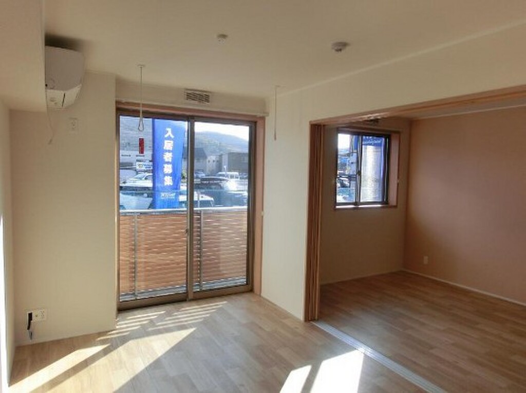 (8/18) バルコニー (8/18) バルコニー