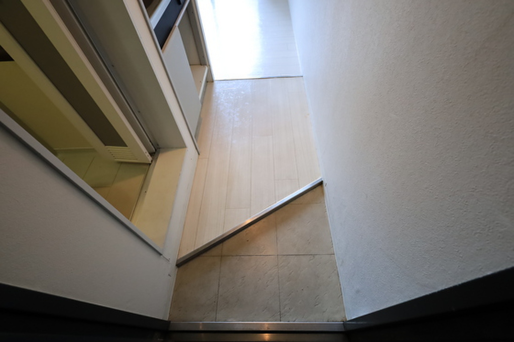 (9/21) 玄関 (9/21) 玄関