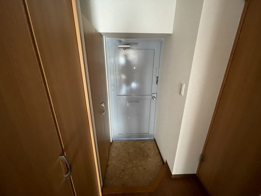 (11/21) 玄関 (11/21) 玄関