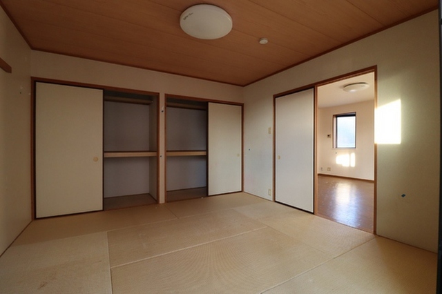 コートヴィレッジ若沼 A棟