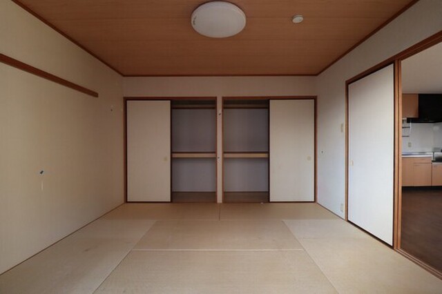 コートヴィレッジ若沼 A棟