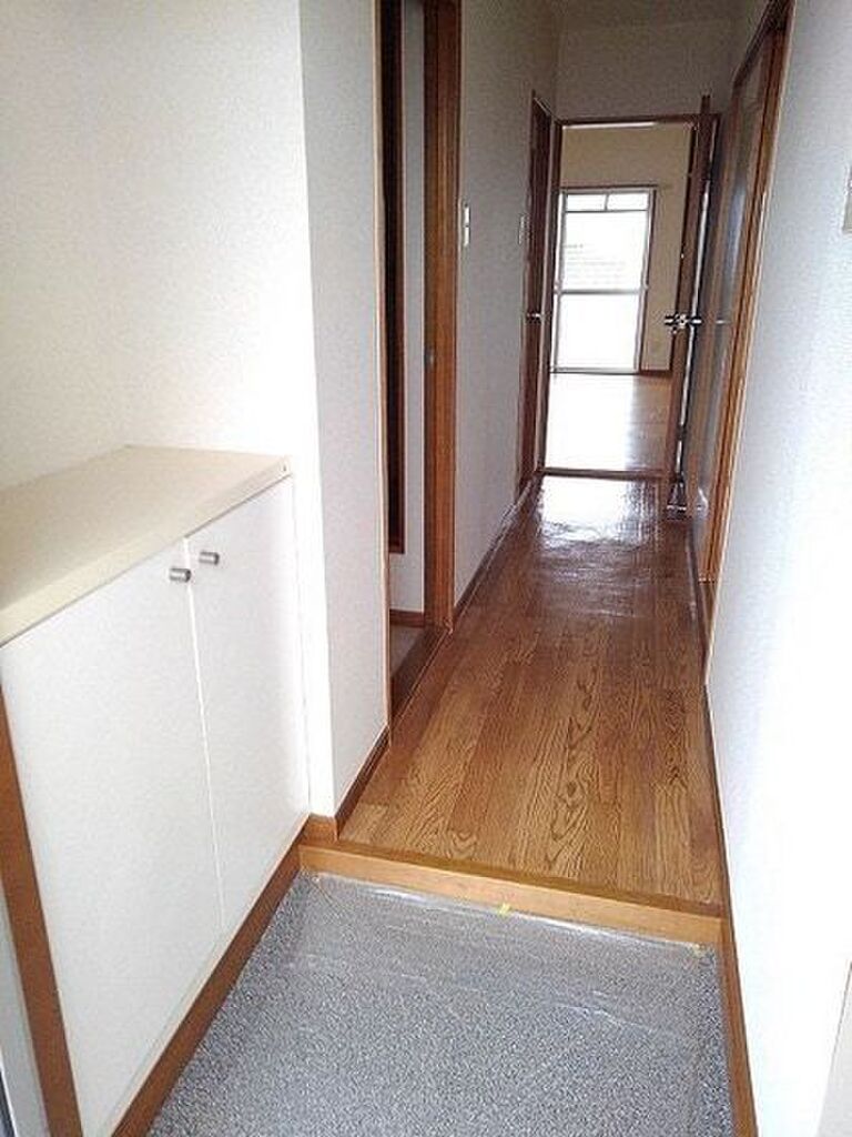 (10/15) 玄関 (10/15) 玄関