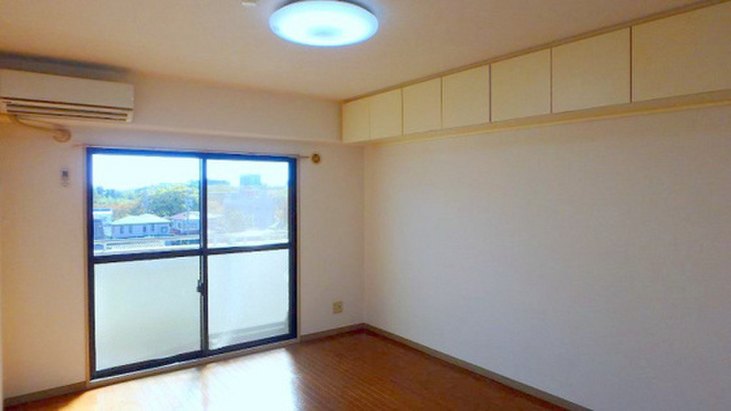 (2/16) 居室・リビング (2/16) 居室・リビング