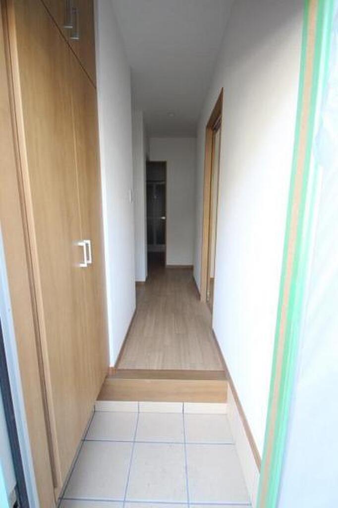 (10/18) 玄関 (10/18) 玄関