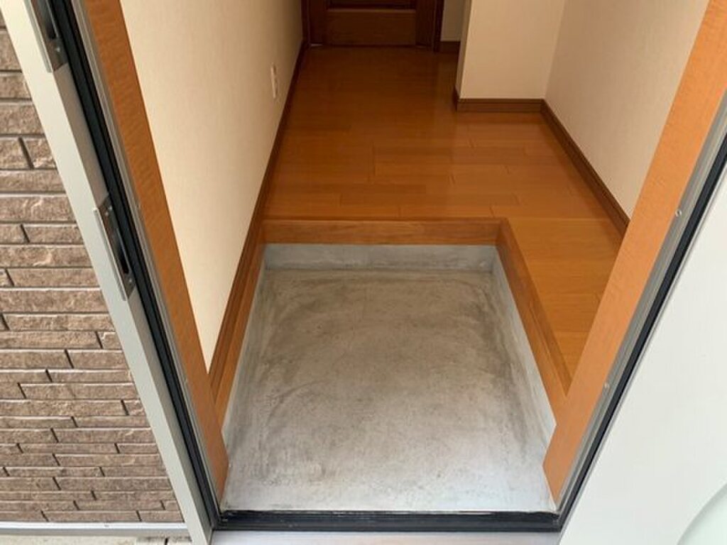 (7/22) 玄関 (7/22) 玄関