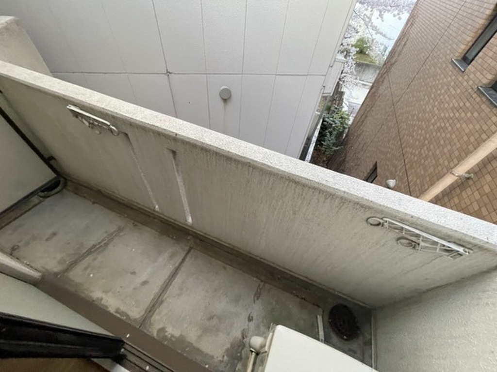 (11/21) バルコニー (11/21) バルコニー