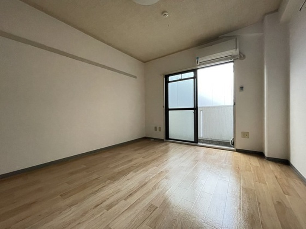 (2/21) 居室・リビング (2/21) 居室・リビング