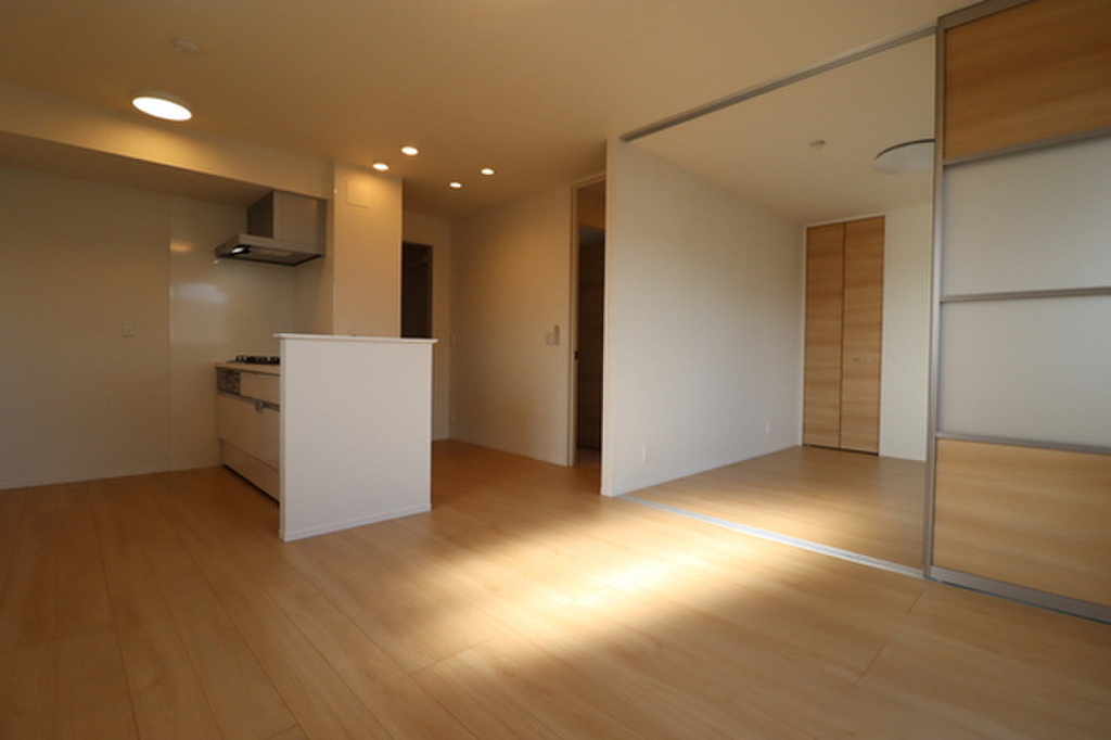 (3/16) 居室・リビング (3/16) 居室・リビング