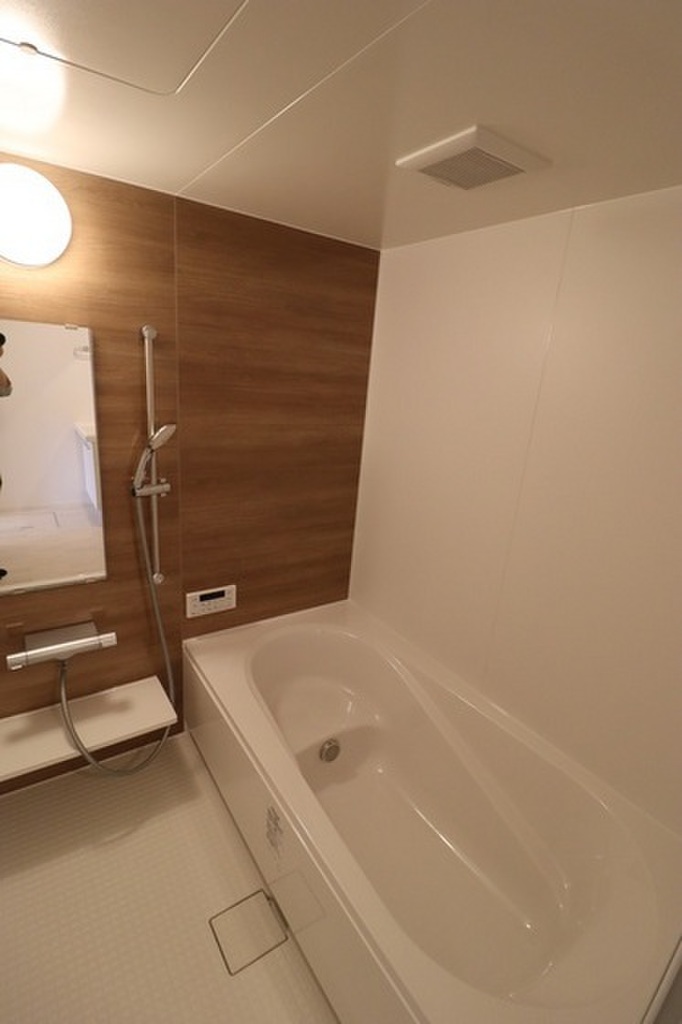 (5/16) バス (5/16) バス