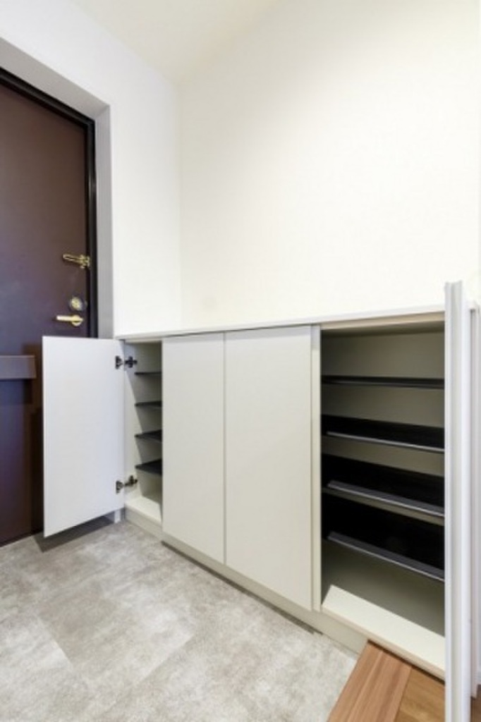 (7/13) 玄関 (7/13) 玄関