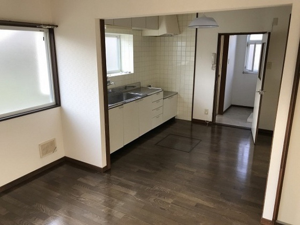 (2/18) 居室・リビング (2/18) 居室・リビング