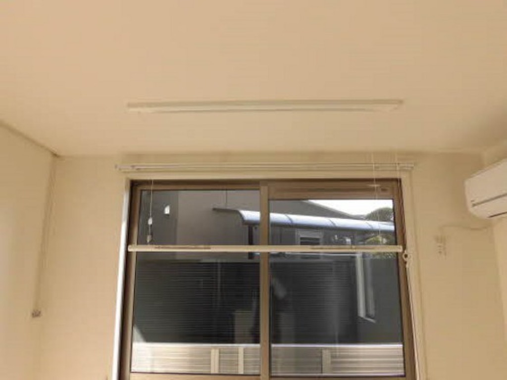 (13/27) バルコニー