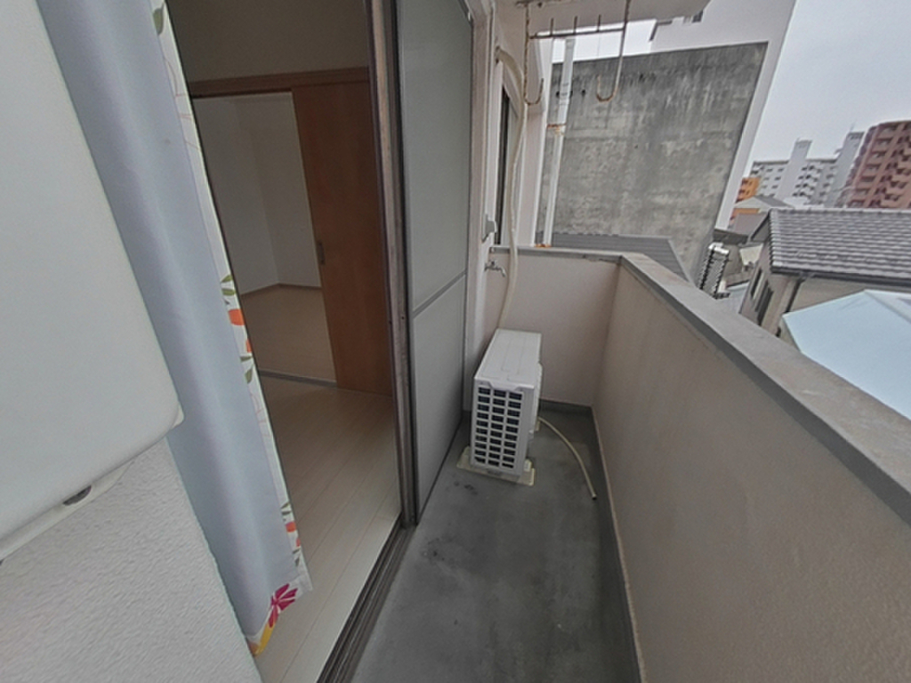 (12/20) バルコニー (12/20) バルコニー