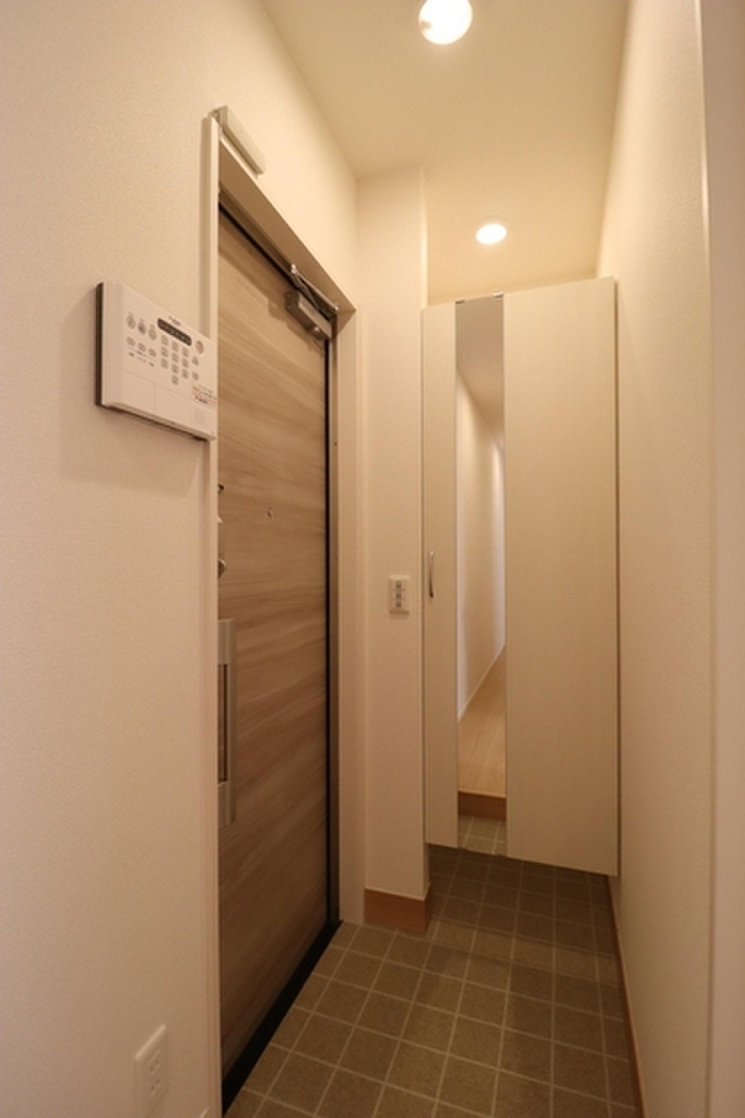 (9/26) 玄関 (9/26) 玄関