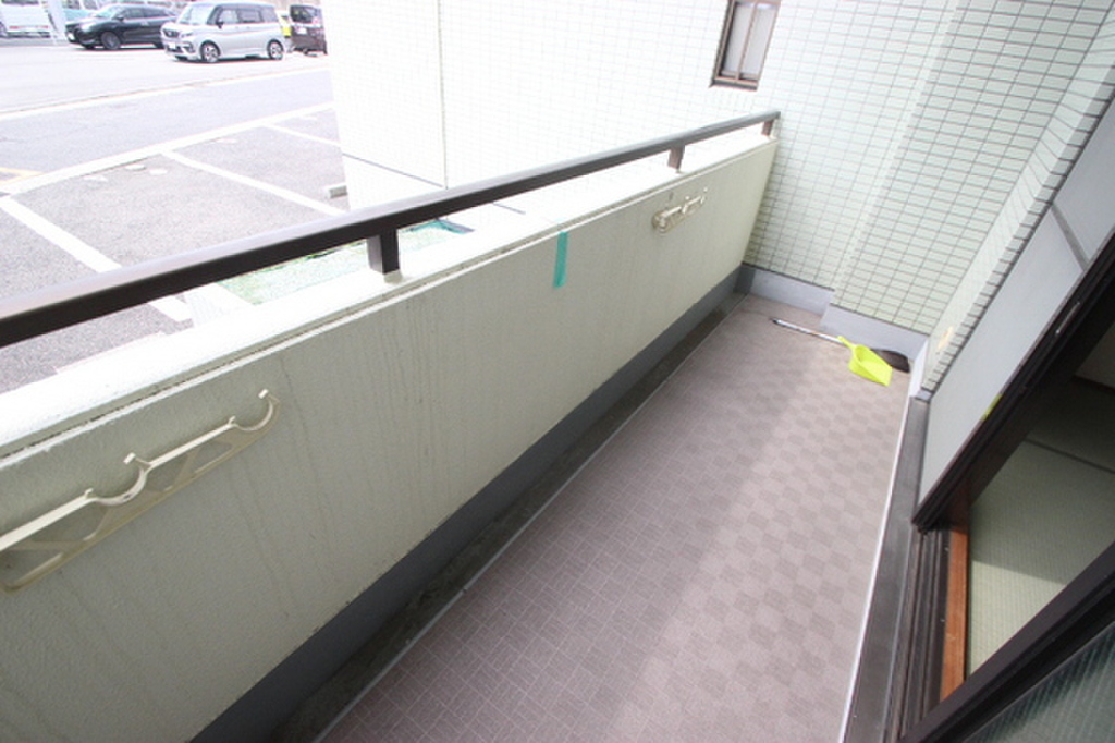 (10/24) バルコニー (10/24) バルコニー