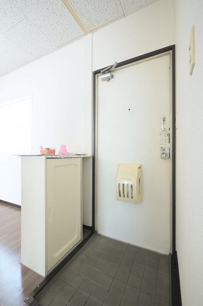 (10/19) 玄関 (10/19) 玄関