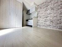 月光江波東四番館