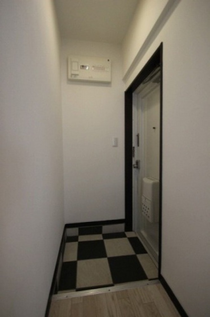 (9/19) 玄関 (9/19) 玄関