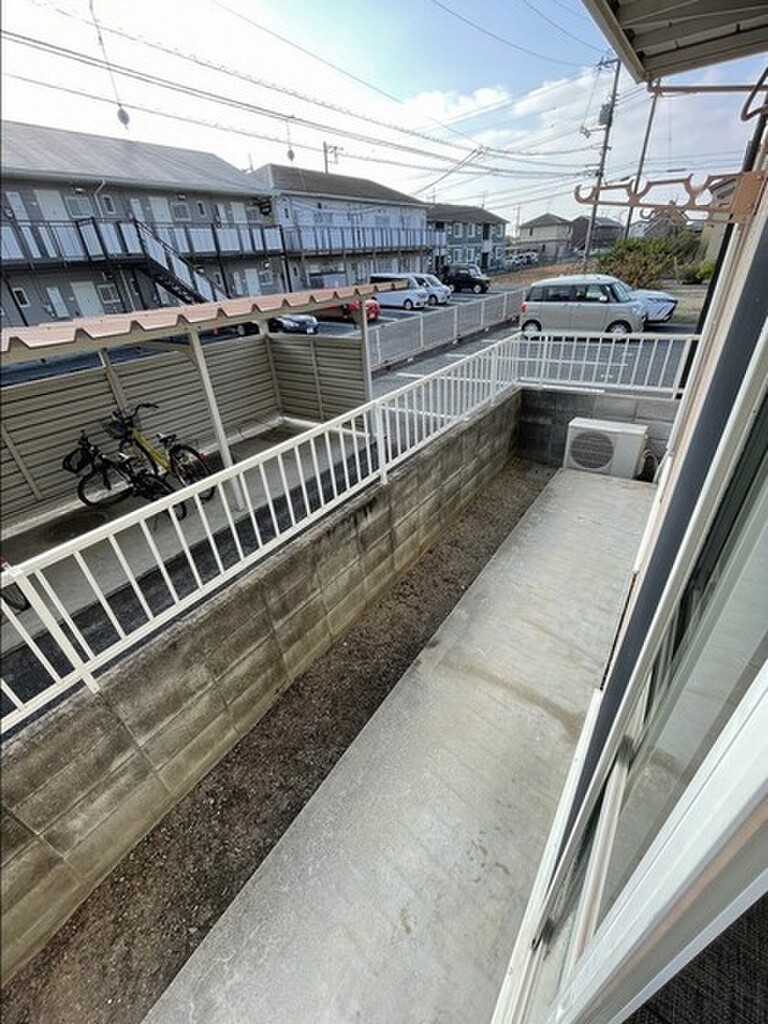 (8/20) バルコニー (8/20) バルコニー