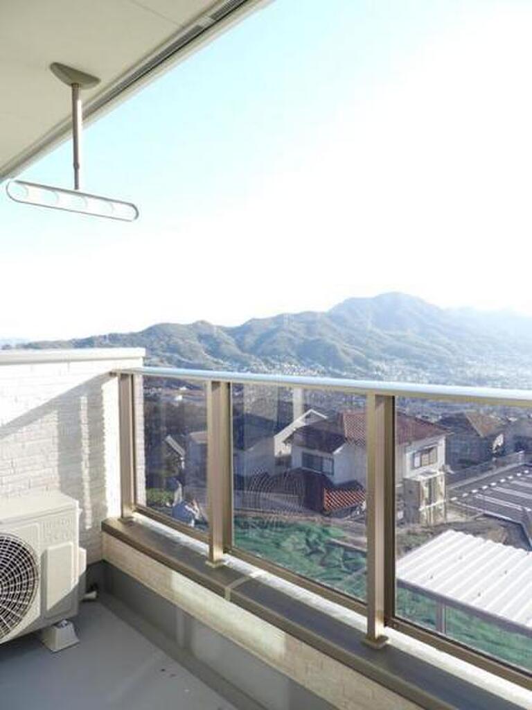 (5/17) バルコニー (5/17) バルコニー