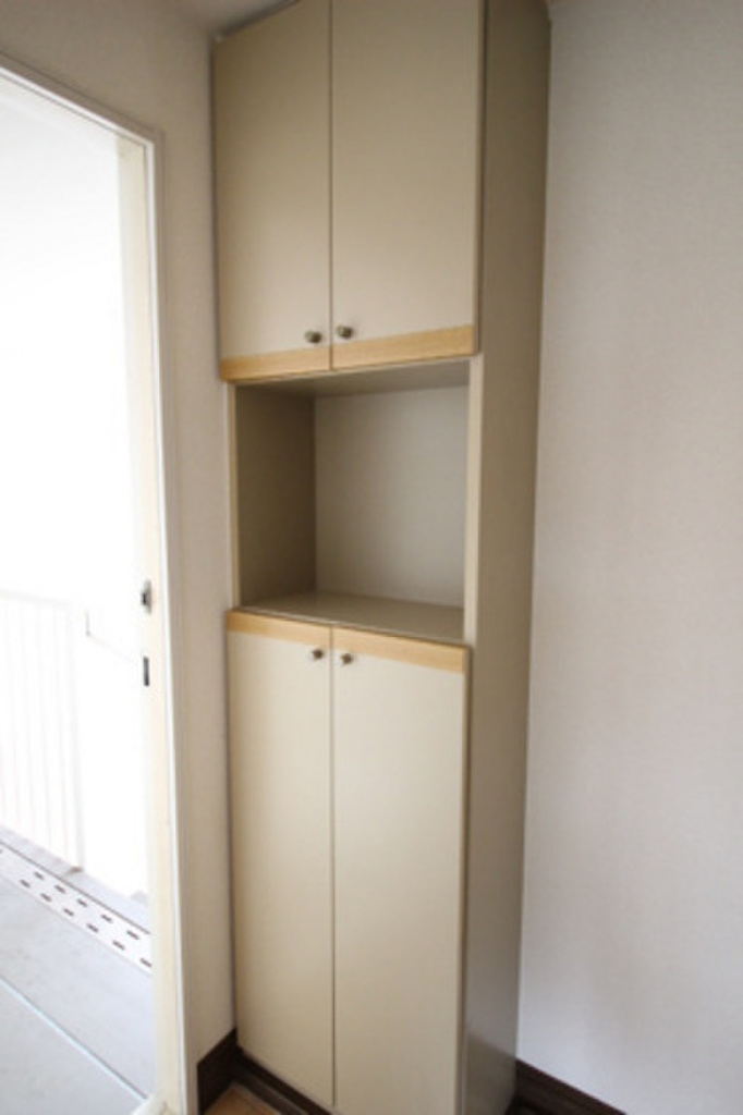 (6/25) 玄関 (6/25) 玄関