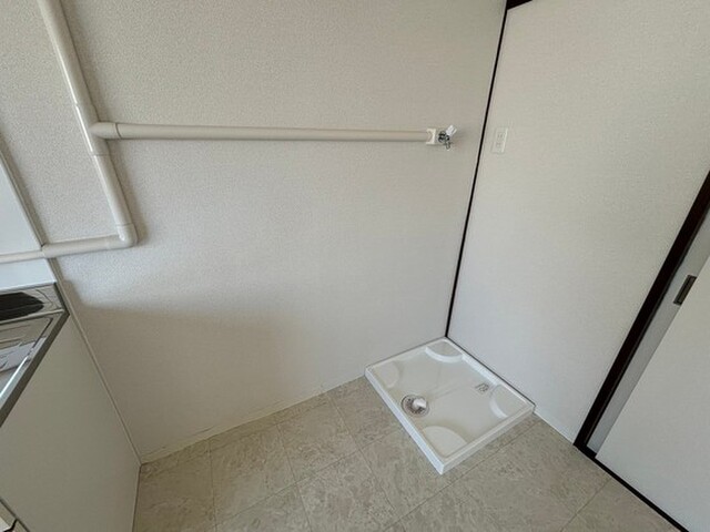 湊ビル