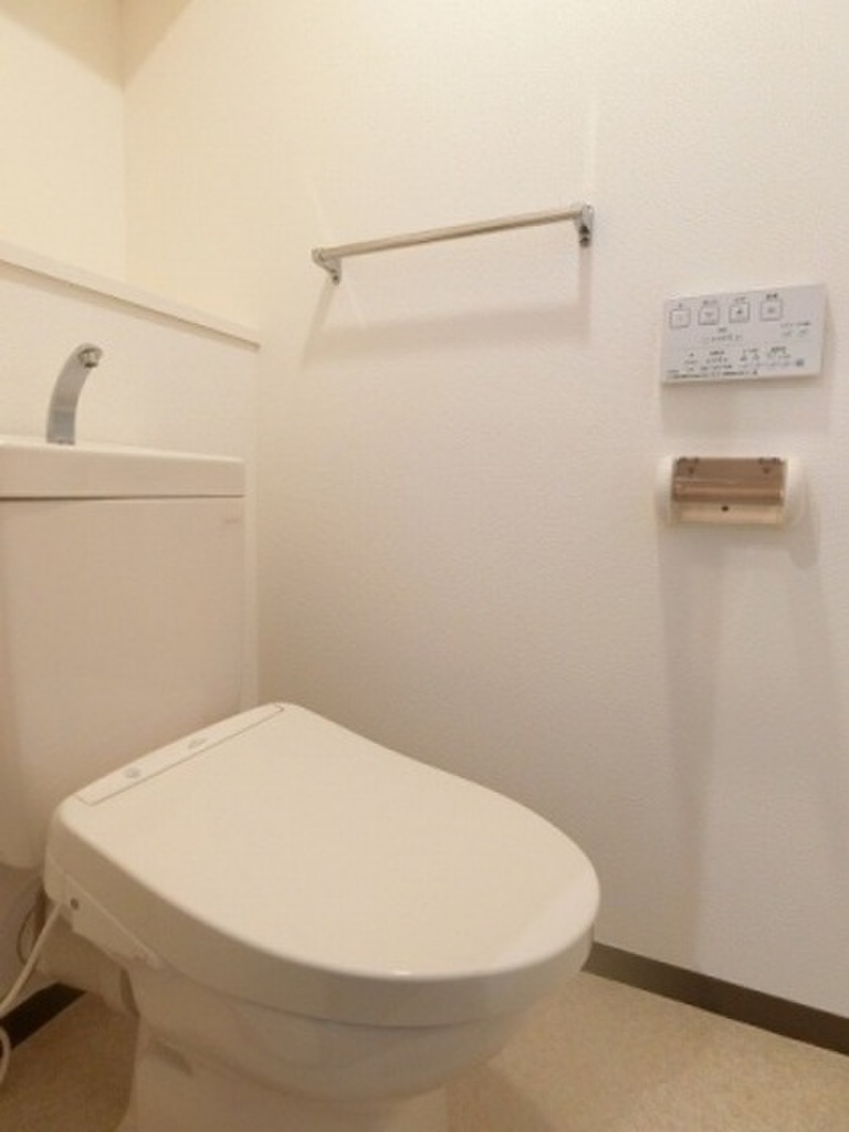 (5/22) トイレ (5/22) トイレ