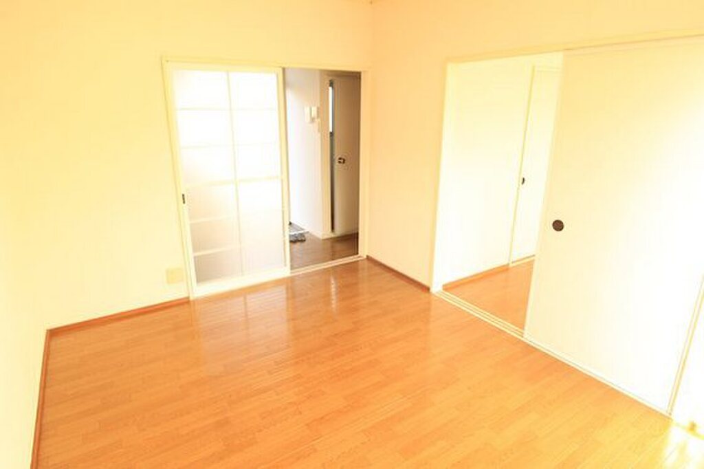 (2/15) 居室・リビング (2/15) 居室・リビング