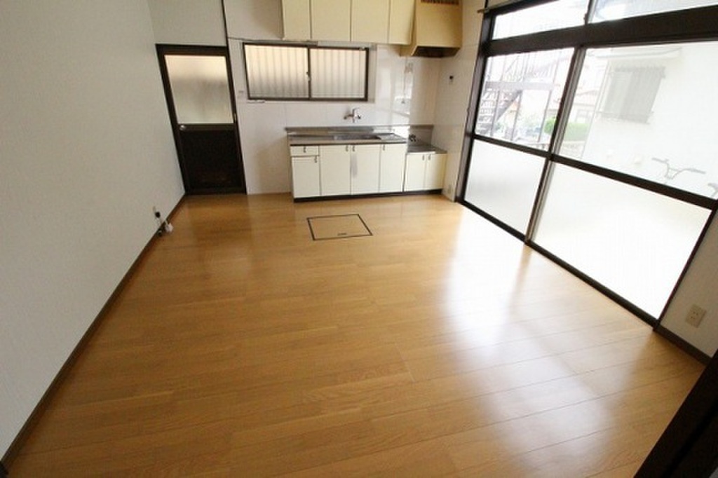 (2/20) 居室・リビング (2/20) 居室・リビング