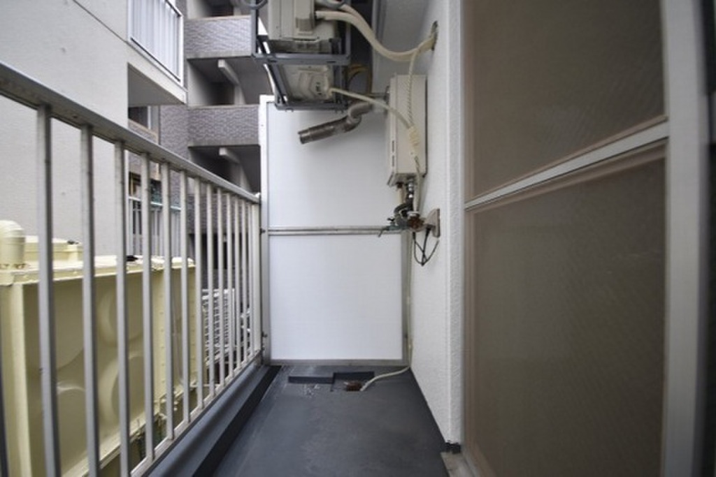 (10/23) バルコニー