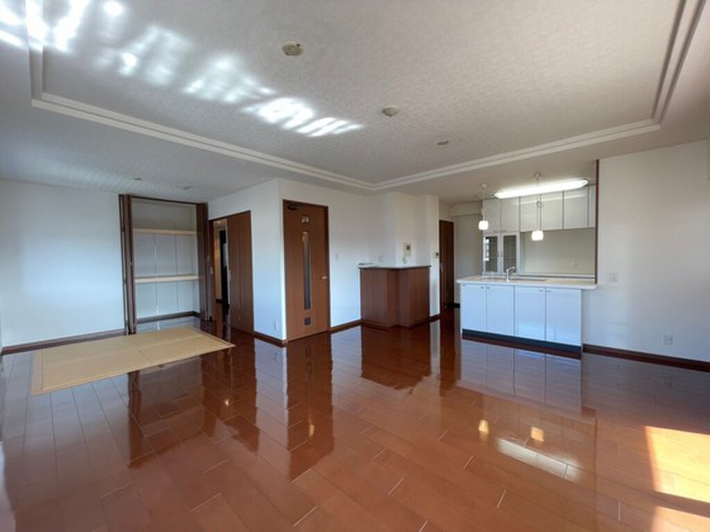 (2/23) 居室・リビング (2/23) 居室・リビング