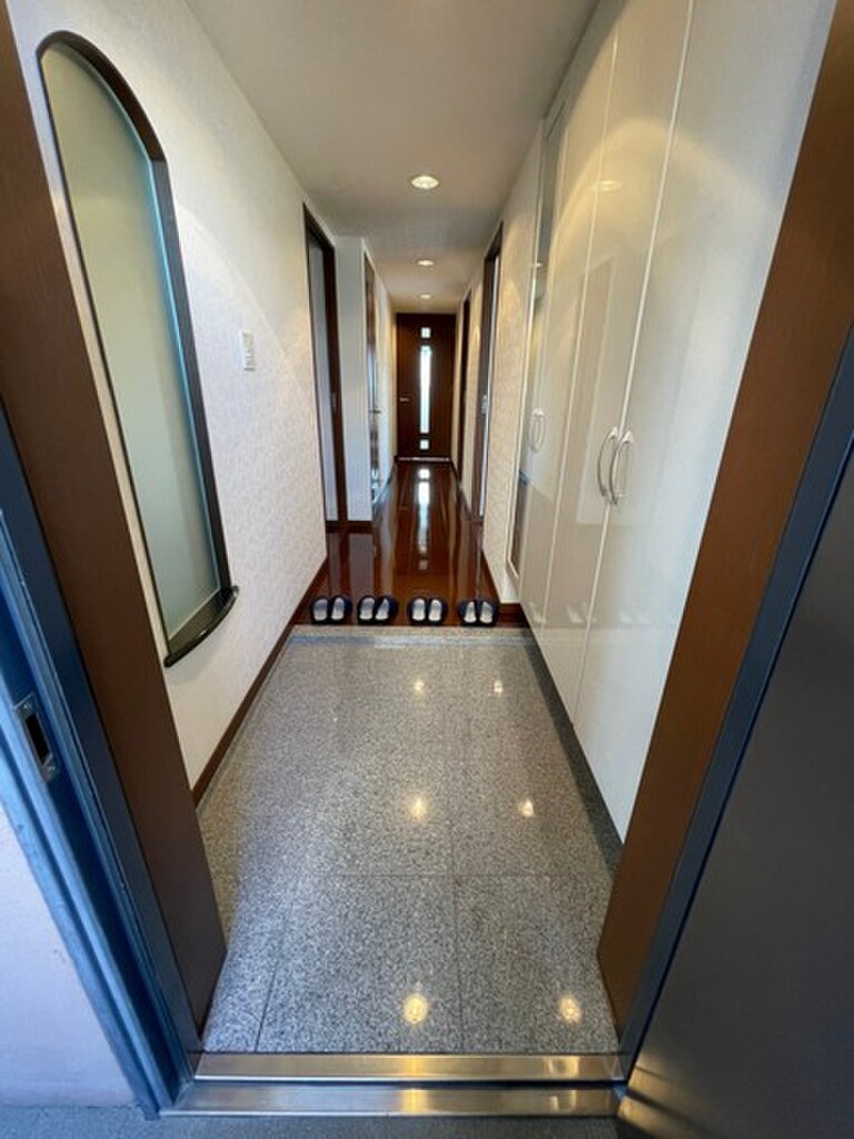 (8/23) 玄関 (8/23) 玄関