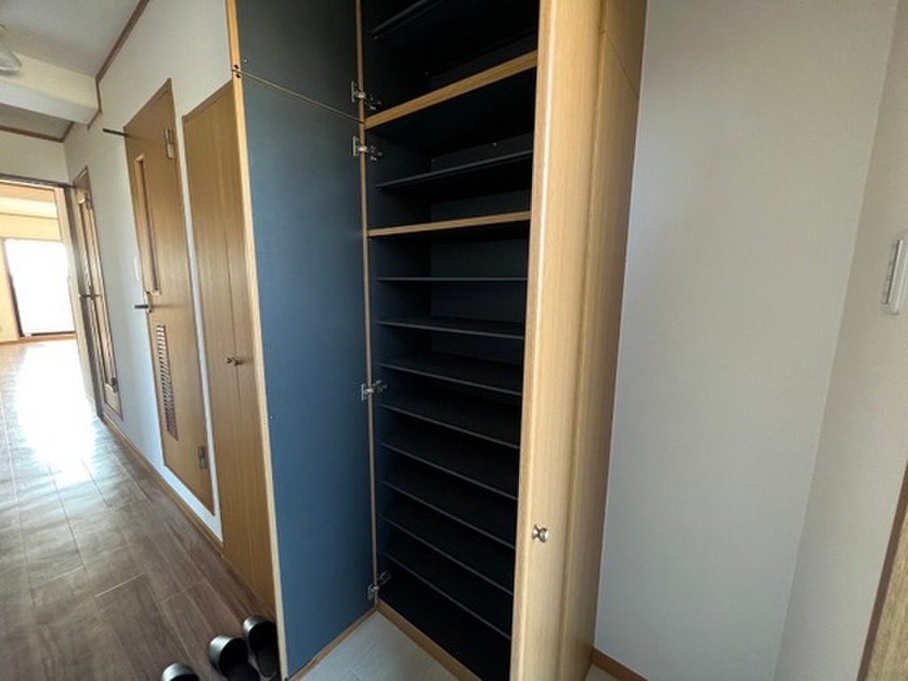 (13/19) 玄関 (13/19) 玄関