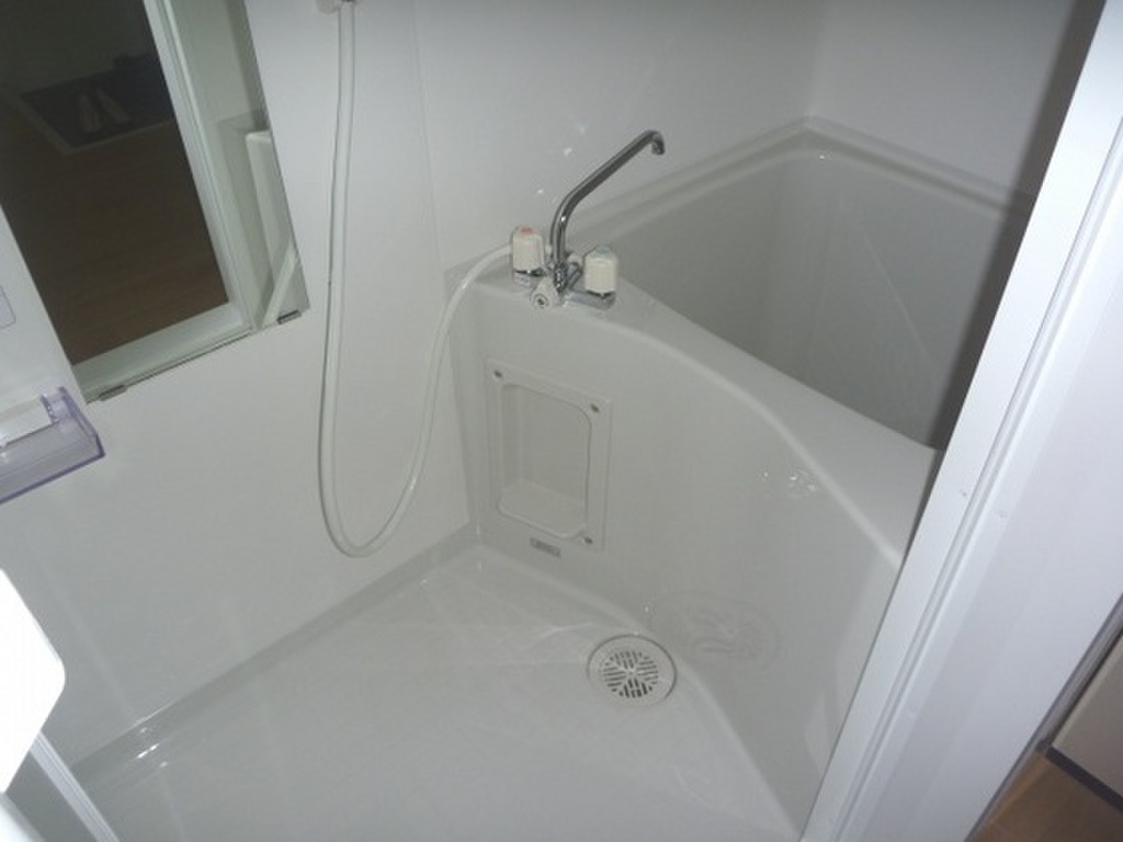 (4/10) バス (4/10) バス