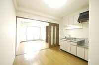 写真は別部屋です