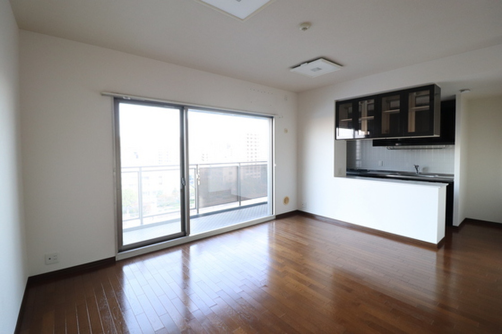 (2/18) 居室・リビング (2/18) 居室・リビング