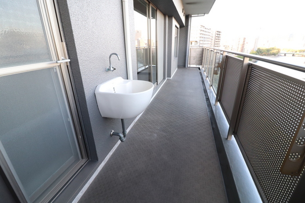 (8/18) バルコニー (8/18) バルコニー