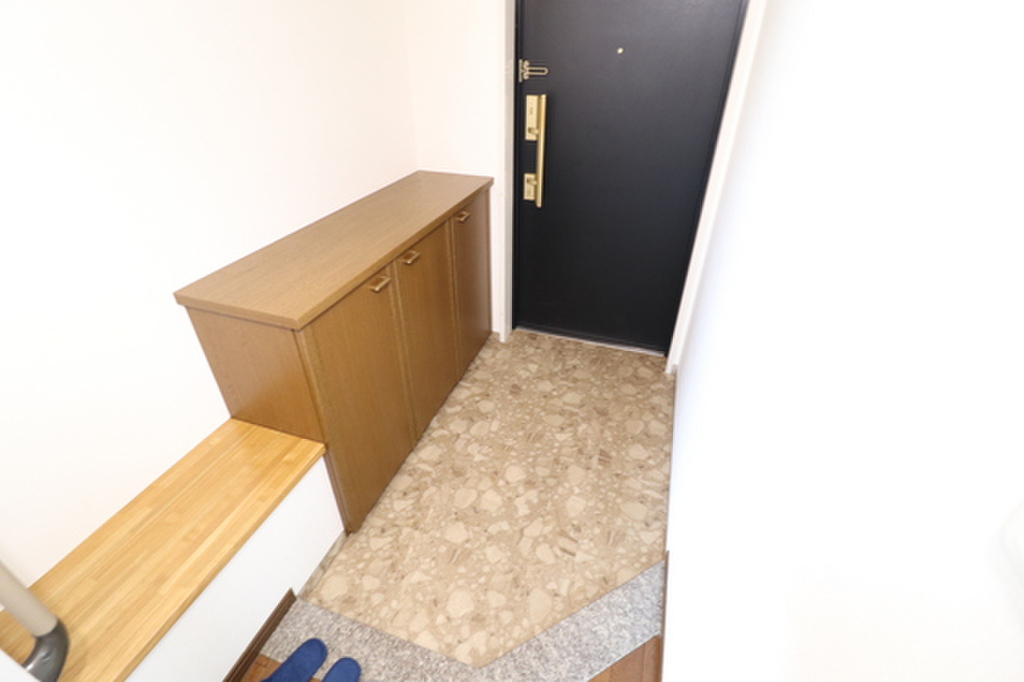 (9/18) 玄関 (9/18) 玄関