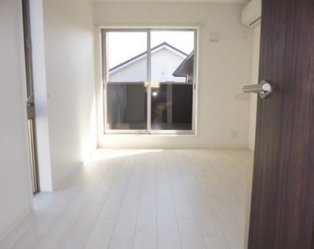 (2/14) 居室・リビング