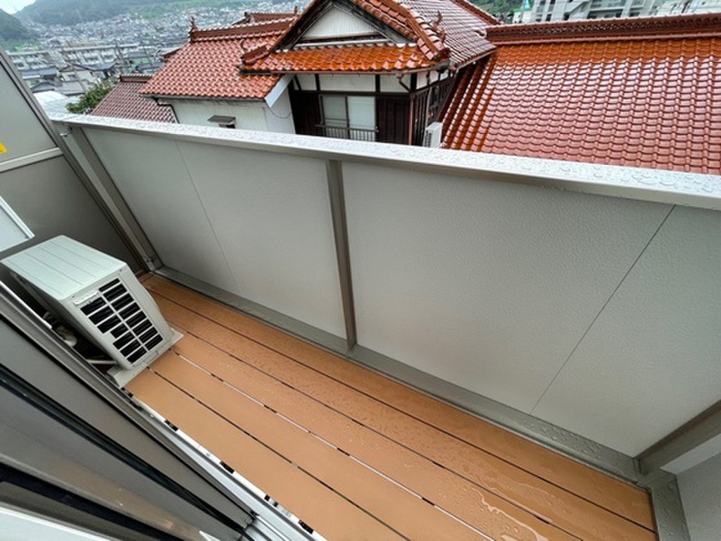 (14/23) バルコニー