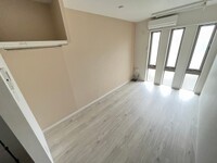MAISON BLANCHE