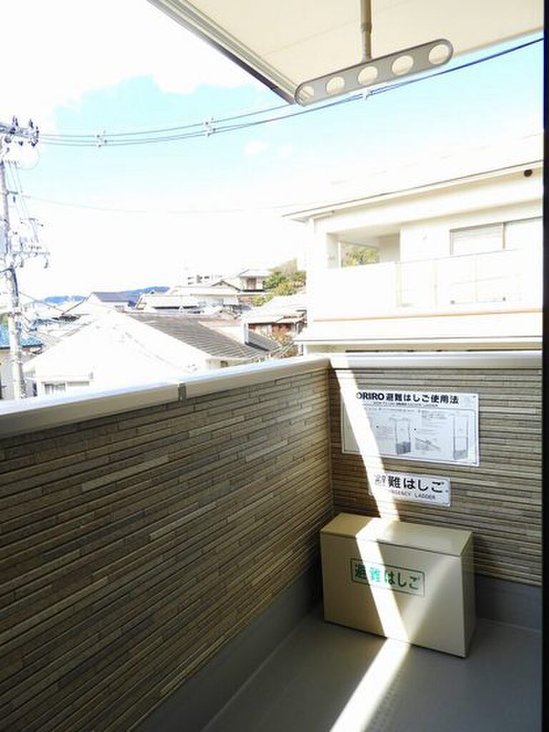 (11/22) バルコニー (11/22) バルコニー