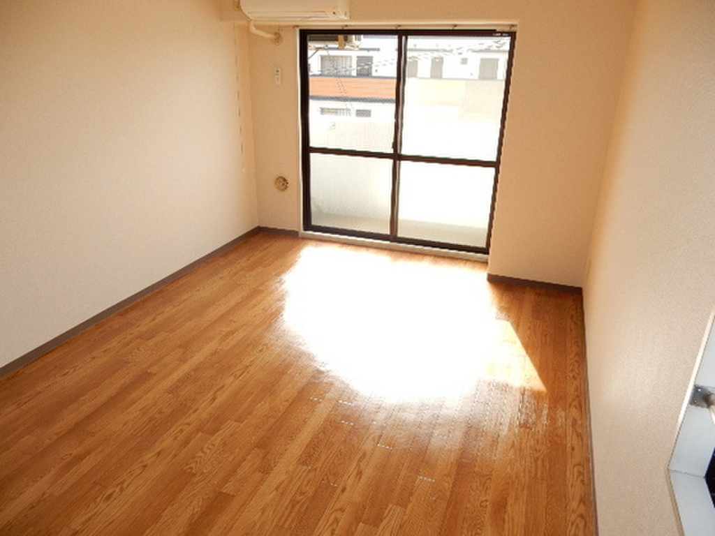 (2/24) 居室・リビング (2/24) 居室・リビング