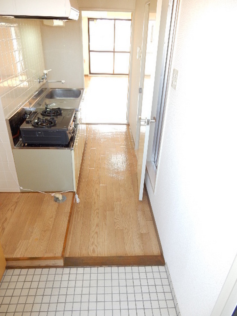 (8/24) 玄関 (8/24) 玄関