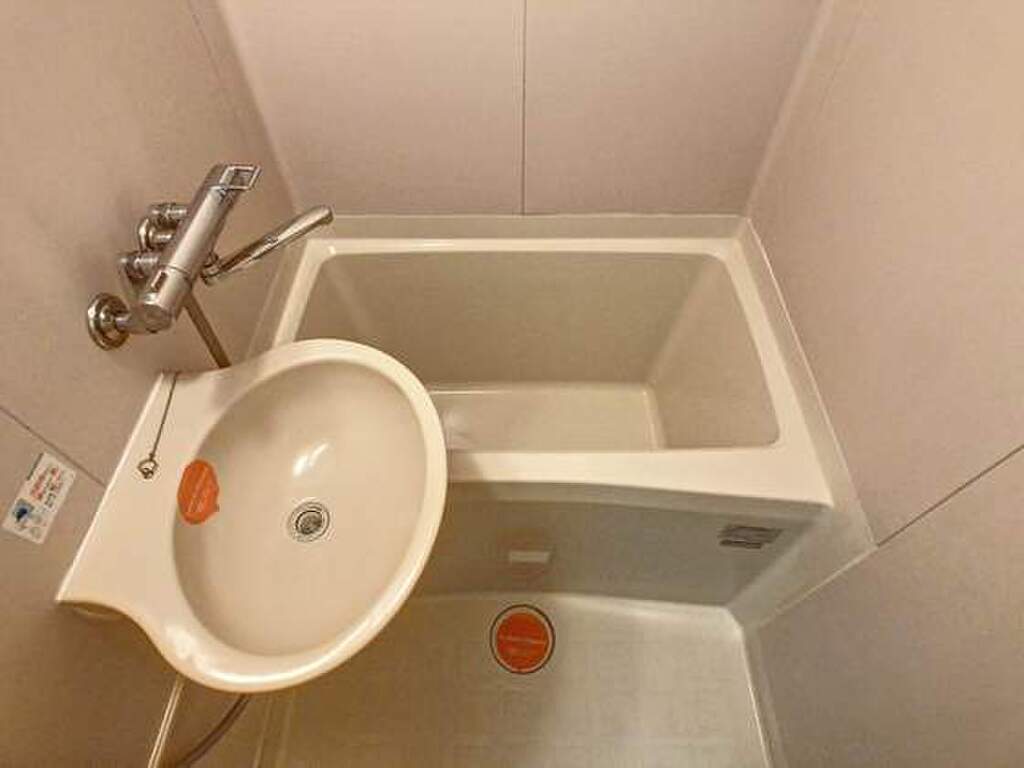 (20/28) バス (20/28) バス